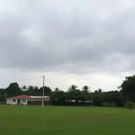 céu fechado com chuvisco